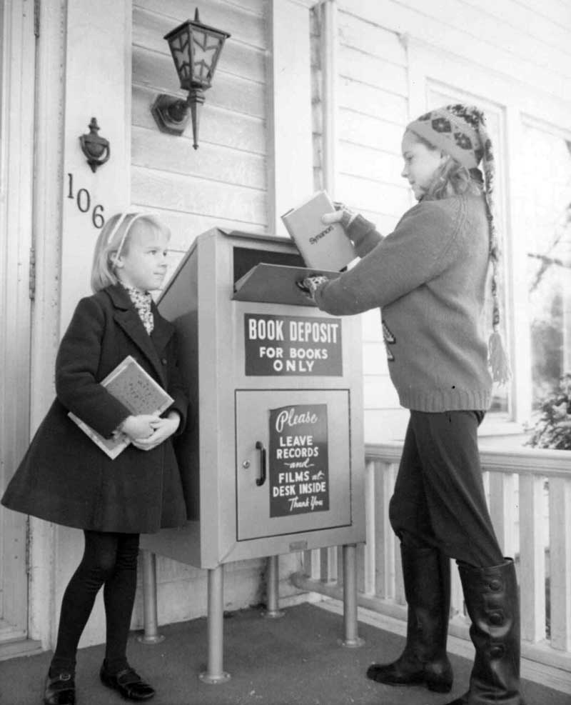 Historic Photo of Children at book deposit at Fenton Library